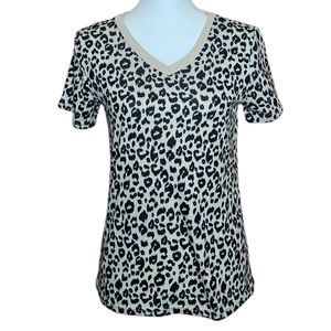 Blooming Jelly Short Sleeve V-Neck Cheetah Leopard Print Tee Size XS